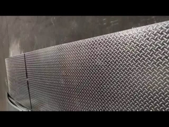 Hot Rolled Carbon Checkered Steel Sheet Plate Gi Diamond Patterned Q235B