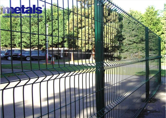 acheter ODM 3D PVC revêtu de faisceau soudé de clôture en forme de V 2,5 m x 3 m online manufacture