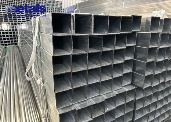 kopen Vierkante rechthoekige holle sectie Erw Carbon Steel Pipe Tube Zwart En gegalvaniseerd oppervlak online manufacture
