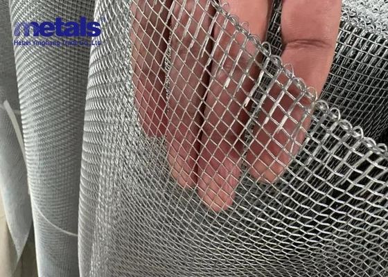Réseau d'insectes pour les systèmes de filtrage et les clôtures
