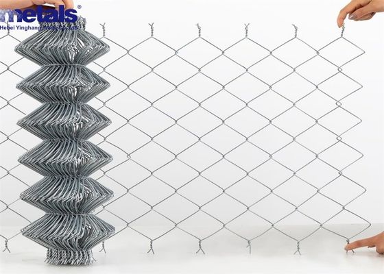 La haute qualité de 6ft 8ft Diamond Mesh Chain Link Cyclone fil de fer à chaud plongée fil galvanisé