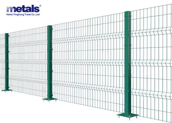 Clôture en treillis métallique soudé 3D personnalisée PVC enduit de couleur verte Clôture courbe de jardin